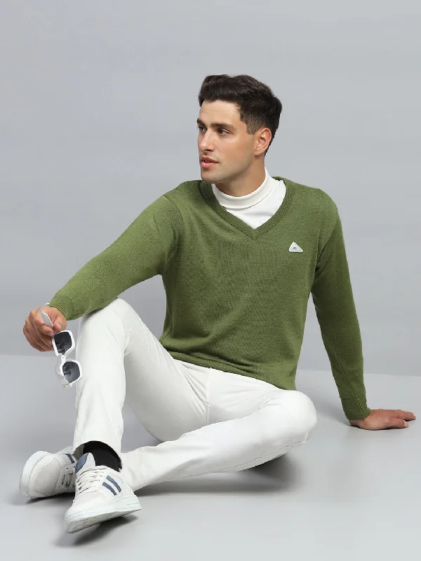 Men Green Solid V Neck Full Sleeve Pullover