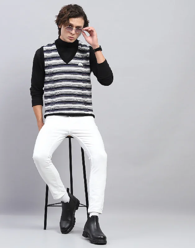 Men Black Self Design V Neck Sleeveless Sweater